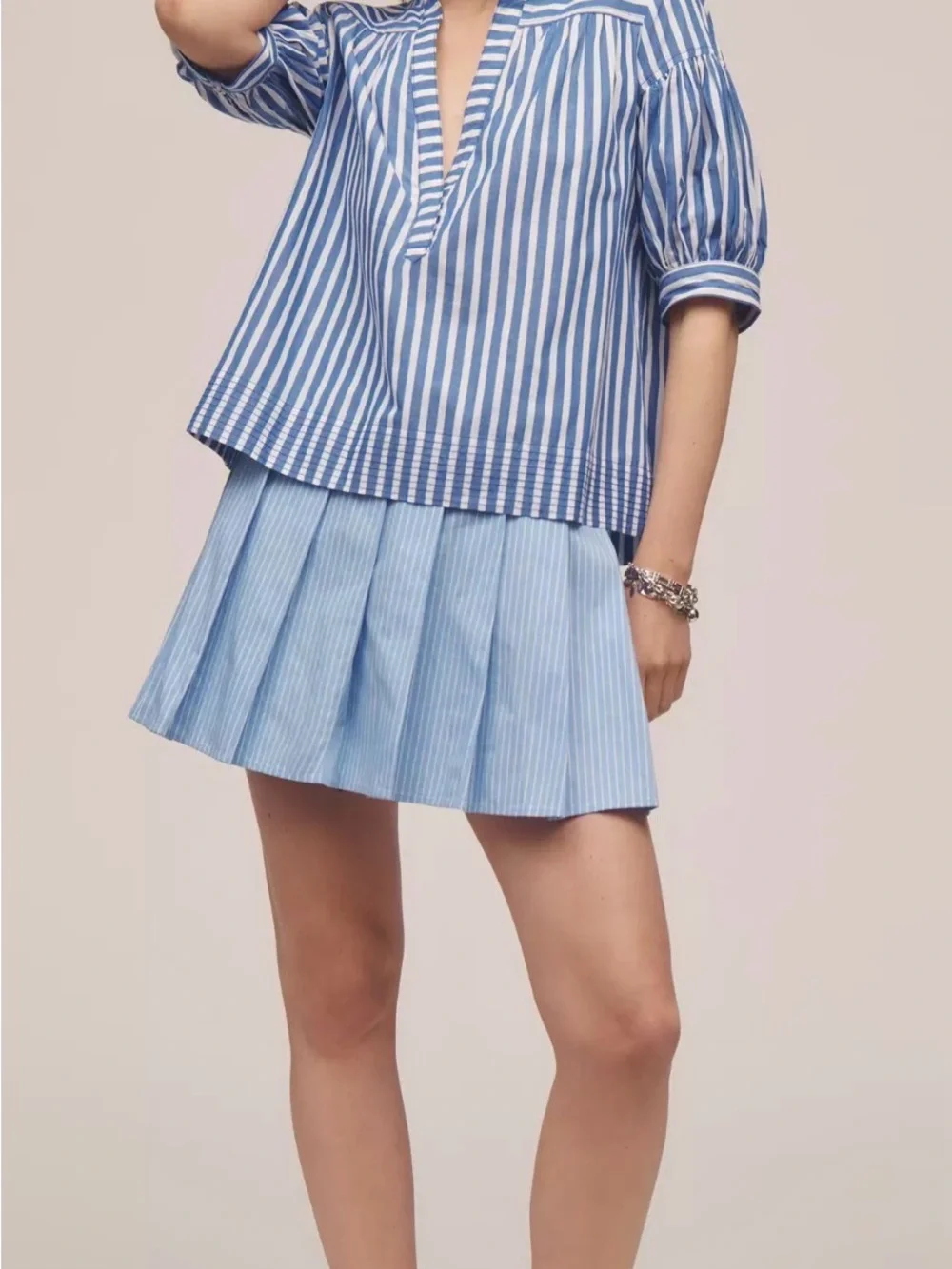 Anthropologie Darcey Popover Swing Top Blue and White Striped Blouse. Women’s XS
